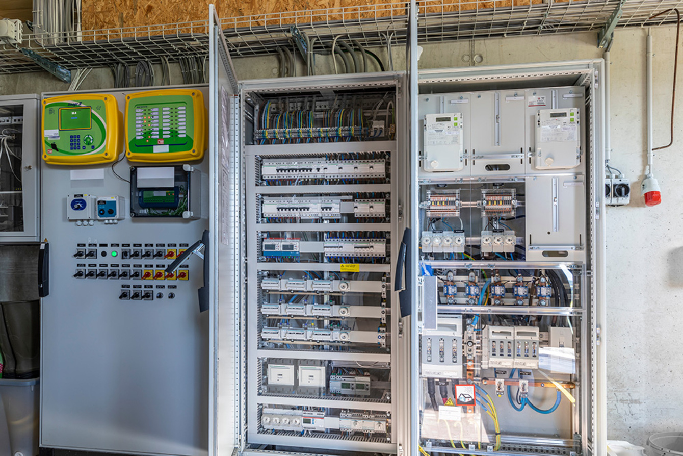 Nieder­spannungs­anlagen bei Steffen Hoffmann Elektrotechnik in Waldtann
